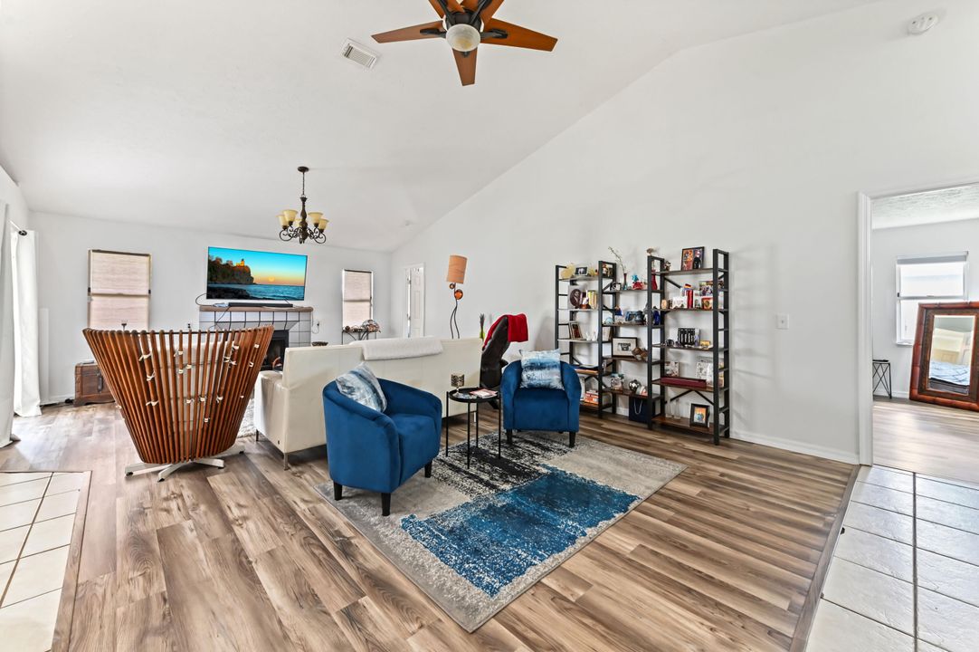 For Sale: $469,900 (5 beds, 2 baths, 2678 Square Feet)