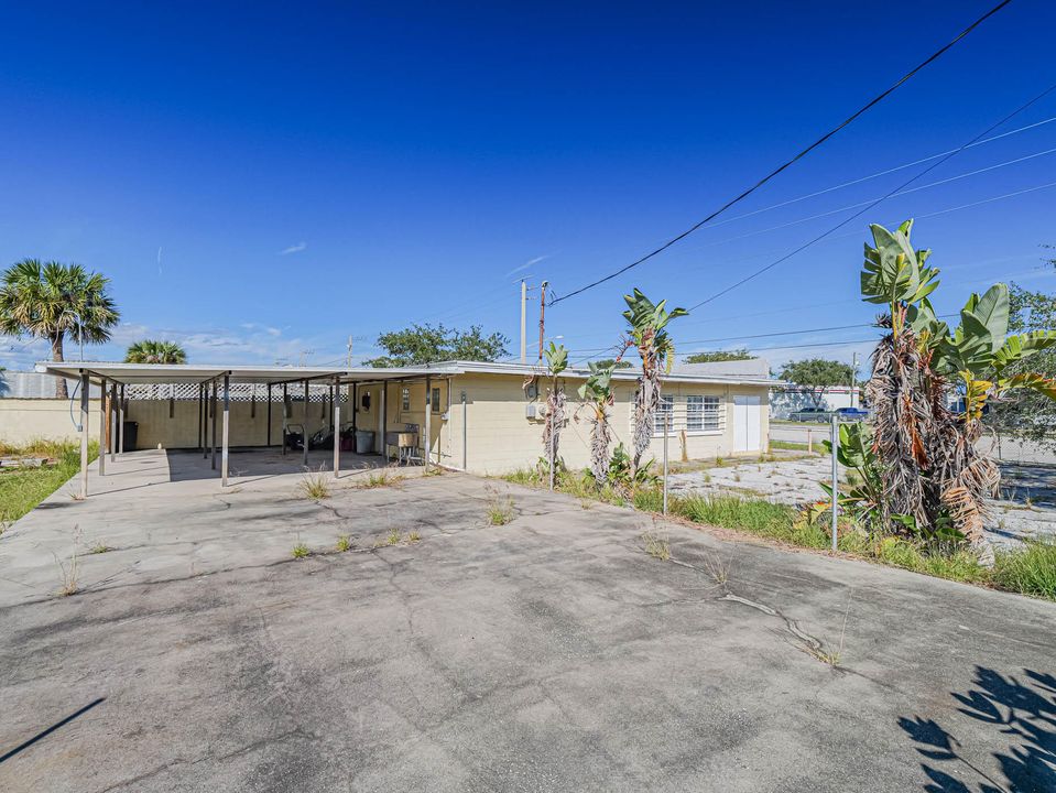 待售: $579,000 (0 贝兹, 0 浴室, 1400 平方英尺)