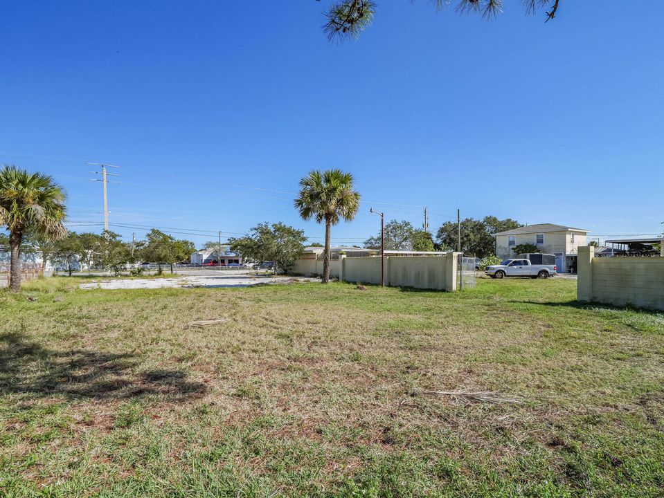 待售: $579,000 (0 贝兹, 0 浴室, 1400 平方英尺)