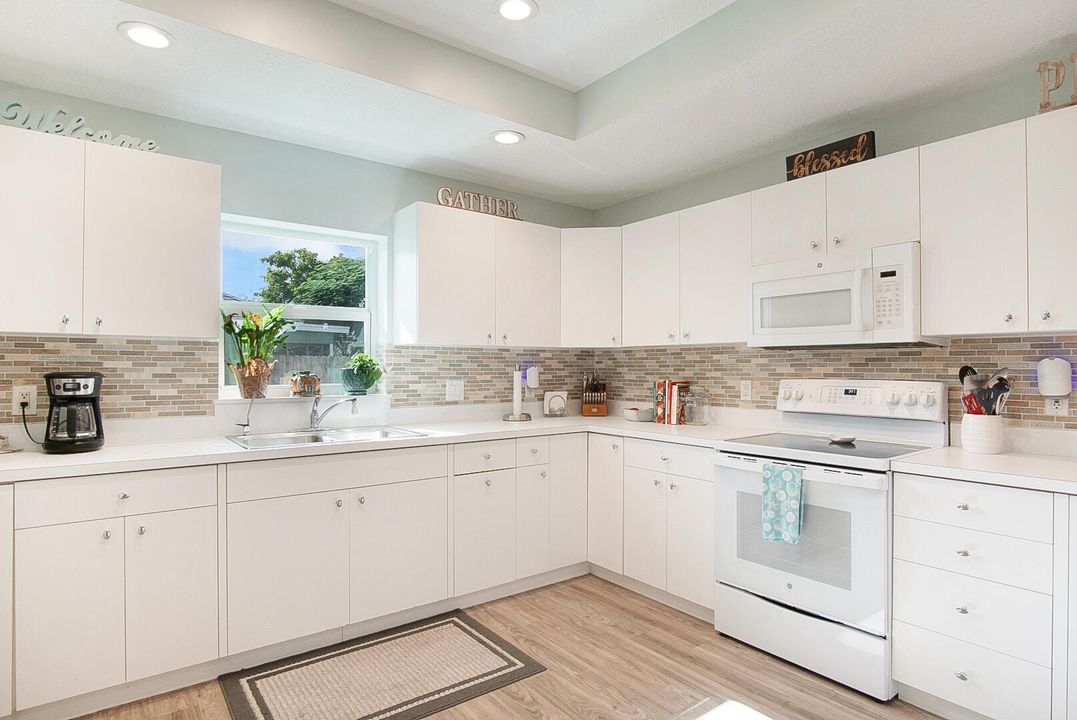 待售: $849,000 (3 贝兹, 3 浴室, 1753 平方英尺)