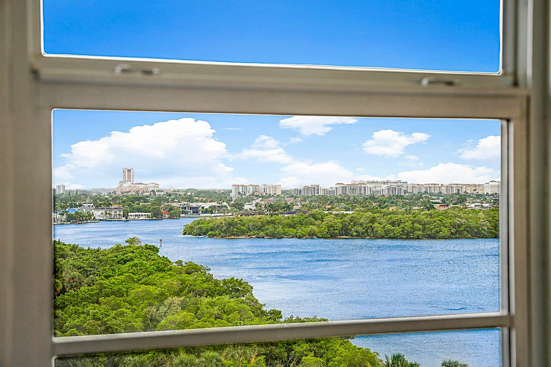 For Rent: $4,500 (1 beds, 1 baths, 734 Square Feet)