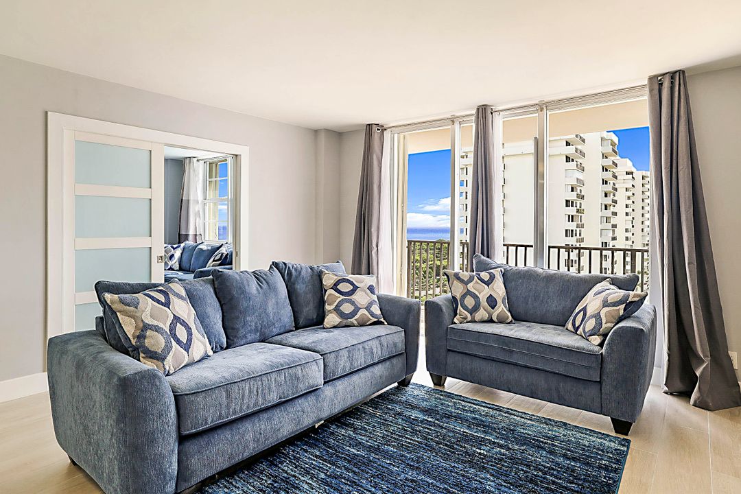 For Rent: $4,500 (1 beds, 1 baths, 734 Square Feet)