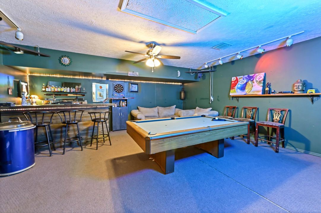 For Sale: $469,900 (5 beds, 2 baths, 2678 Square Feet)