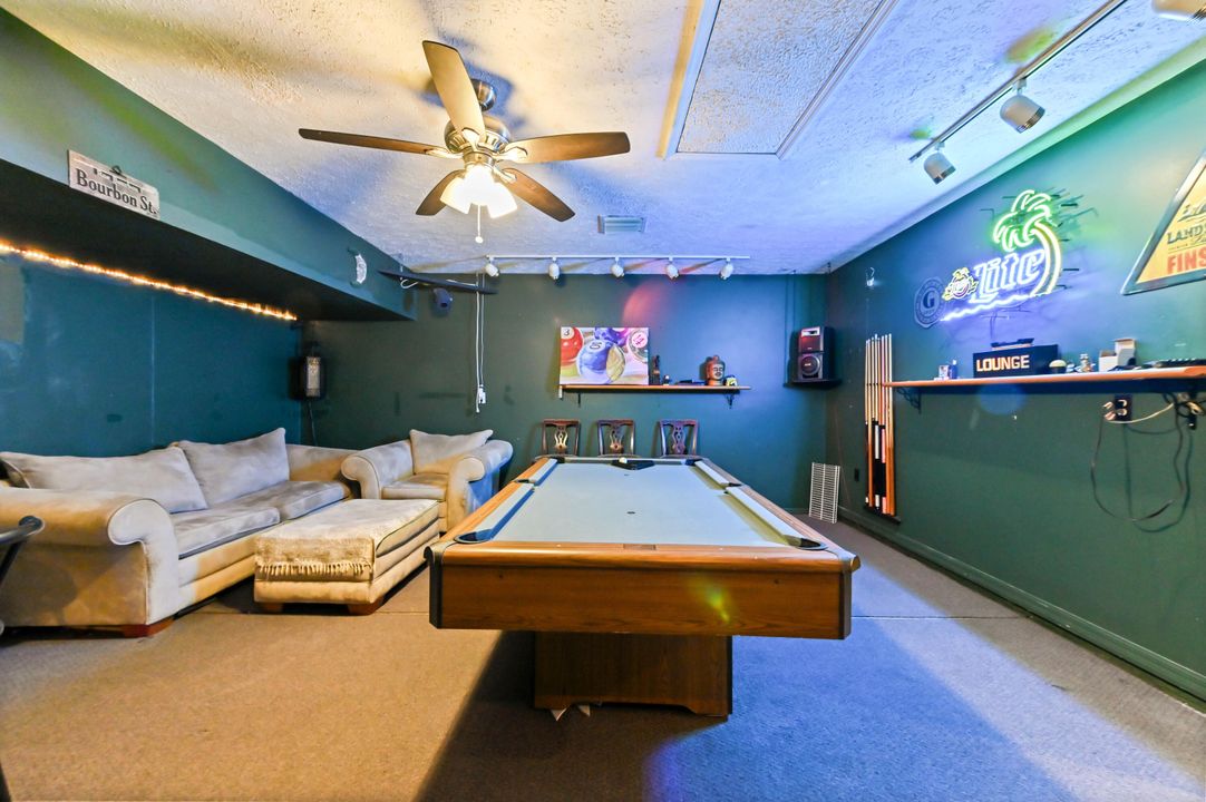 For Sale: $469,900 (5 beds, 2 baths, 2678 Square Feet)