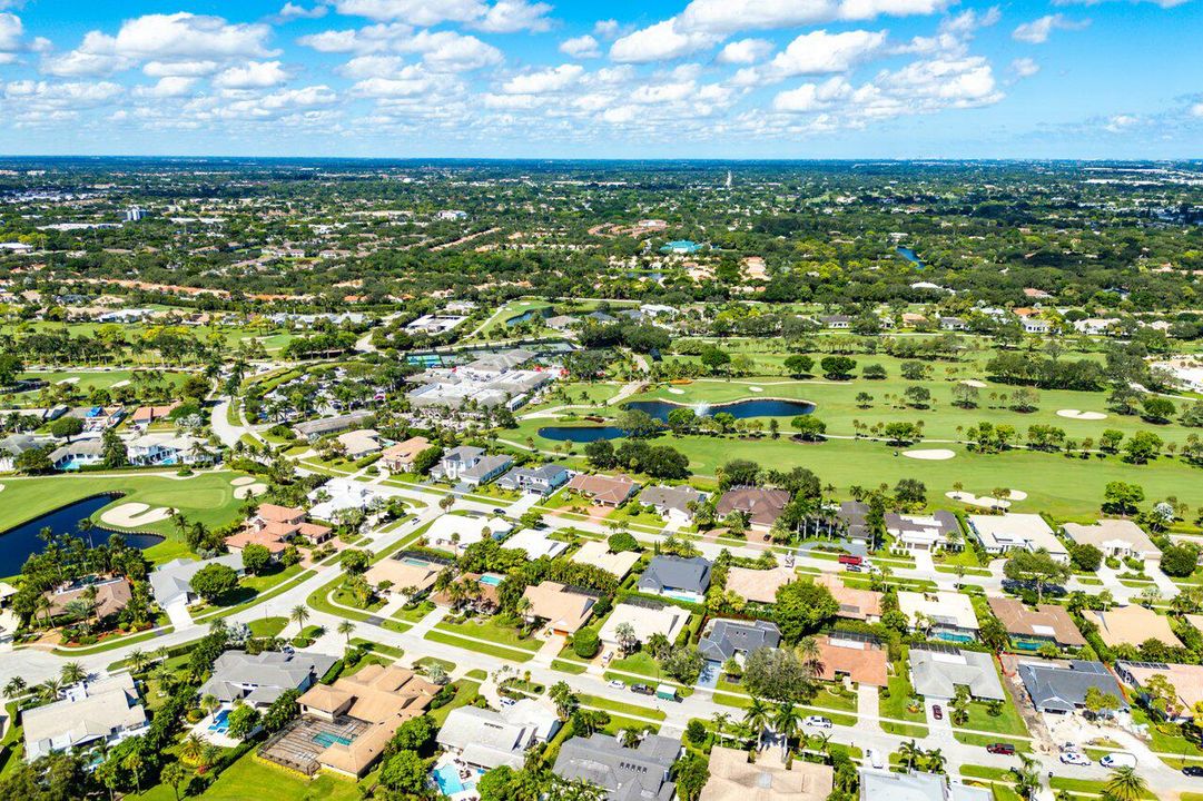 For Sale: $850,000 (3 beds, 2 baths, 2148 Square Feet)