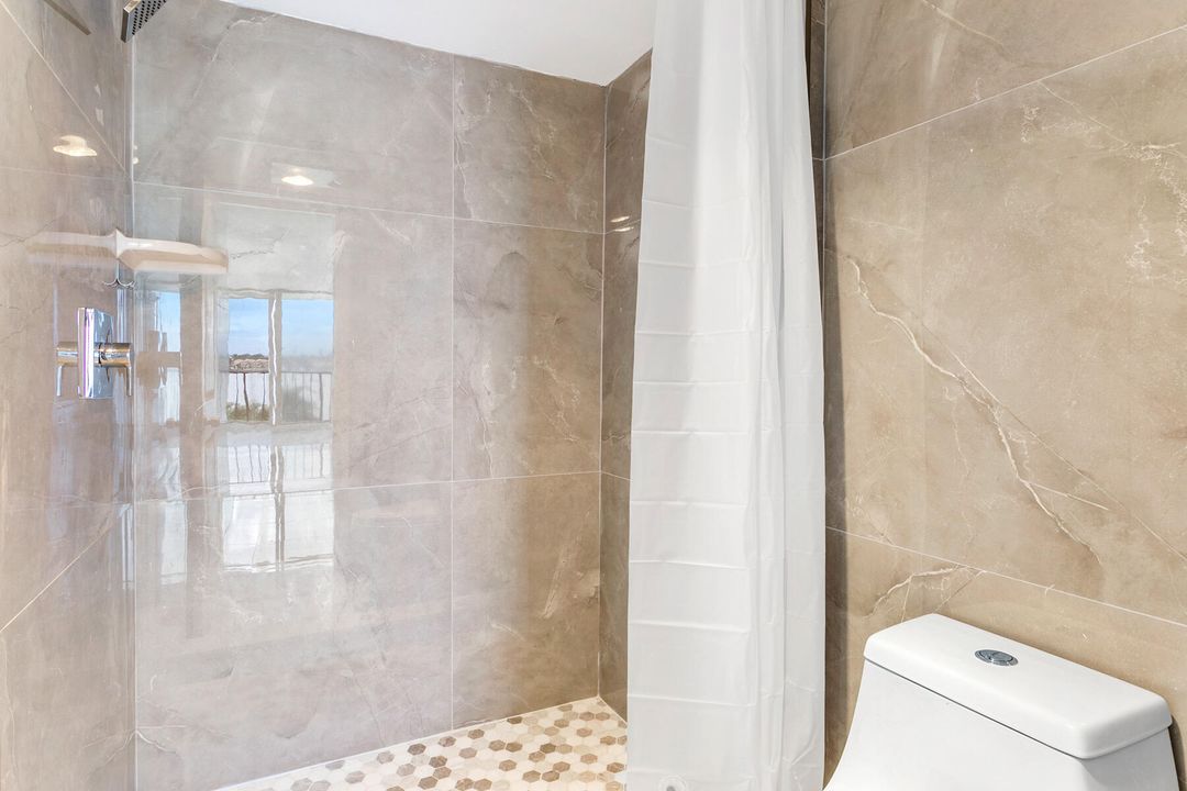 For Sale: $535,000 (2 beds, 2 baths, 1244 Square Feet)