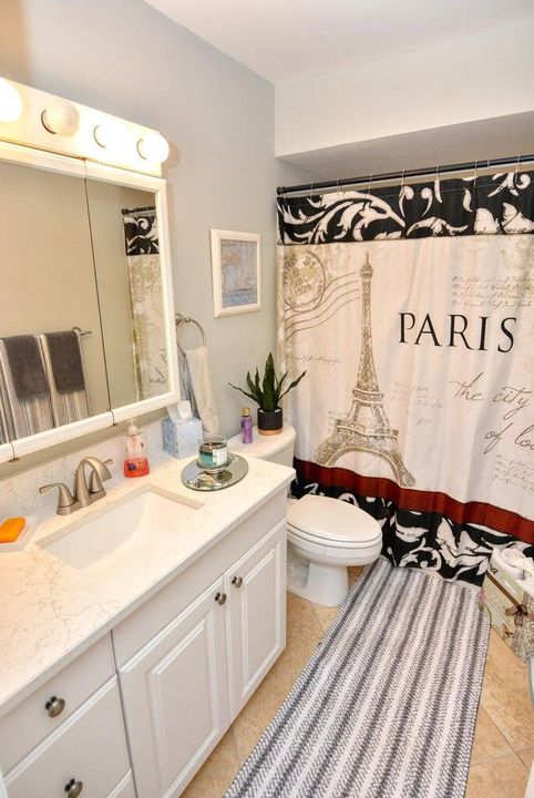 出租: $1,900 (2 贝兹, 2 浴室, 962 平方英尺)