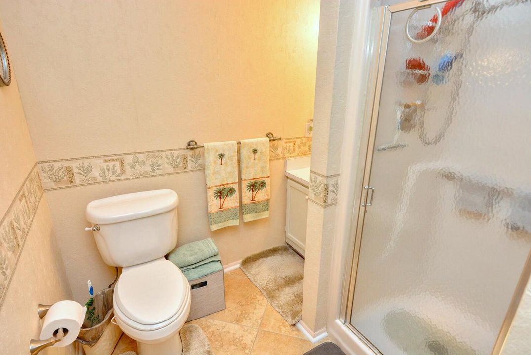 出租: $1,900 (2 贝兹, 2 浴室, 962 平方英尺)