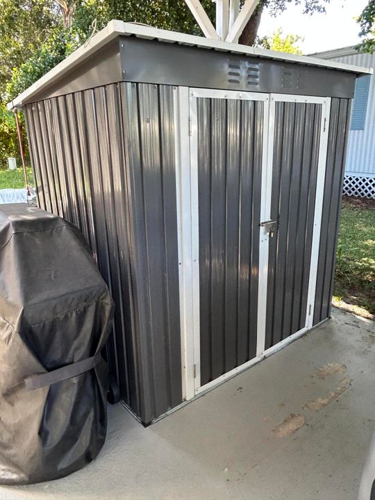 待售: $59,900 (2 贝兹, 2 浴室, 840 平方英尺)