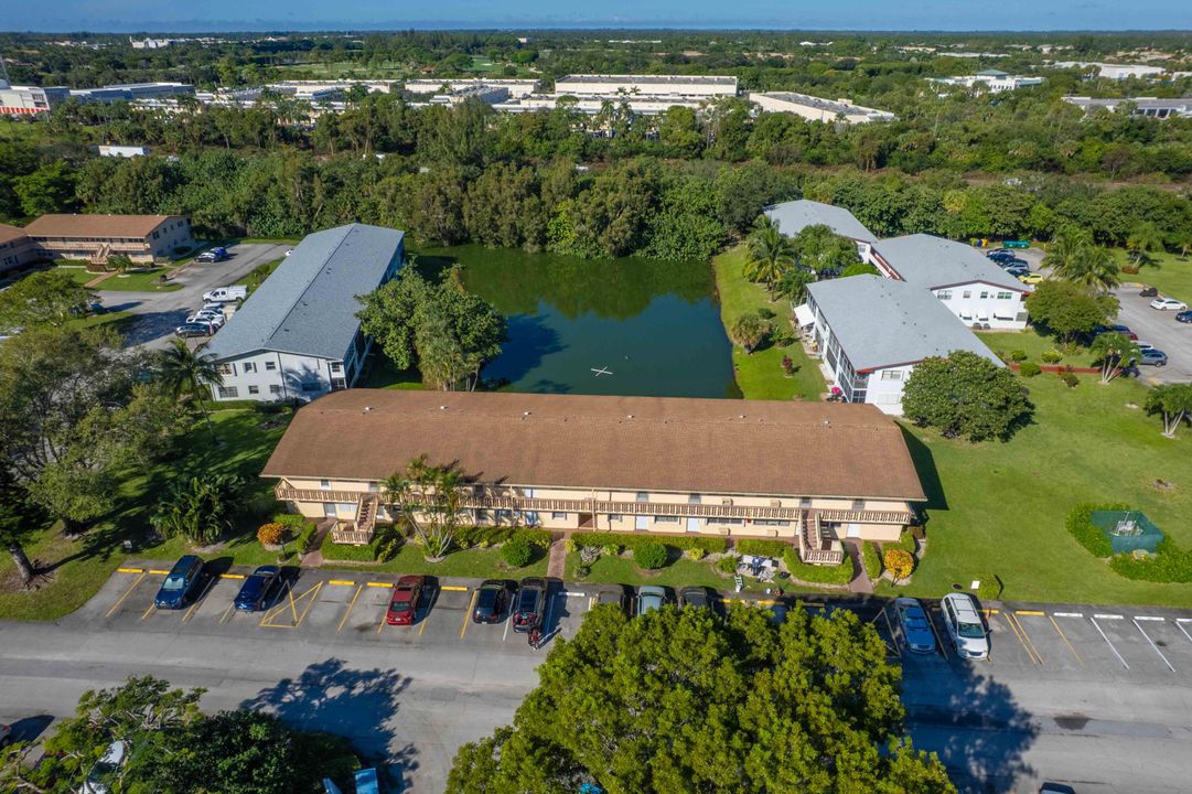 For Sale: $96,000 (1 beds, 1 baths, 570 Square Feet)