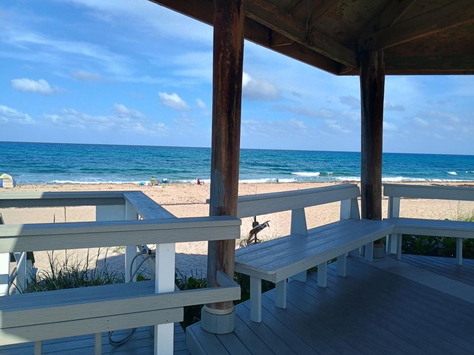 На продажу: $379,000 (2 спален, 2 ванн, 988 Квадратных фут)