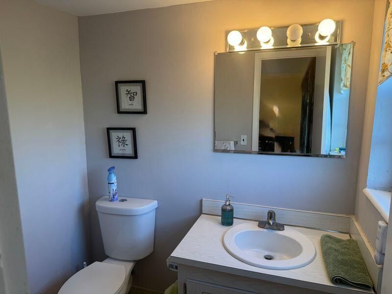 For Rent: $2,000 (1 beds, 1 baths, 850 Square Feet)