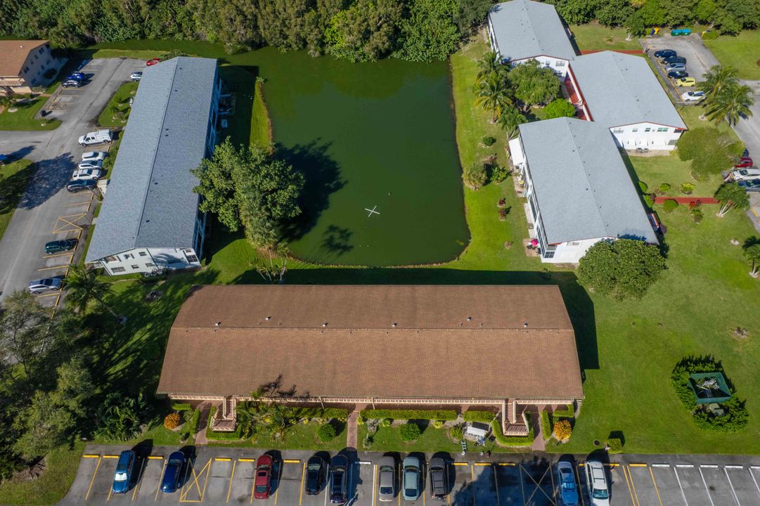 For Sale: $96,000 (1 beds, 1 baths, 570 Square Feet)