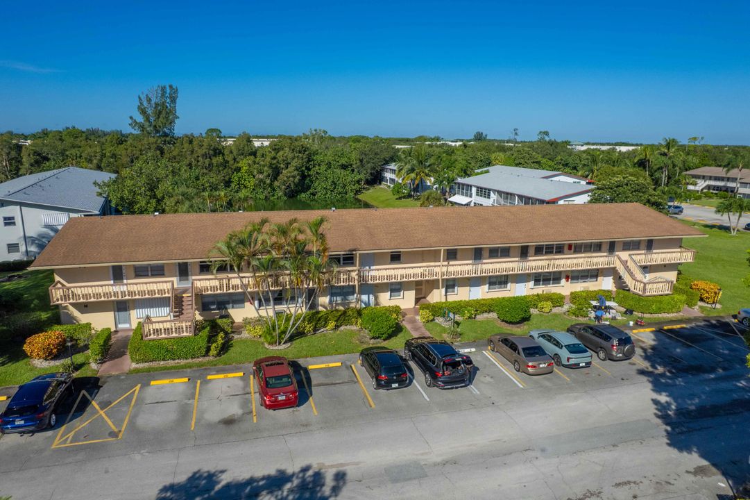 For Sale: $96,000 (1 beds, 1 baths, 570 Square Feet)