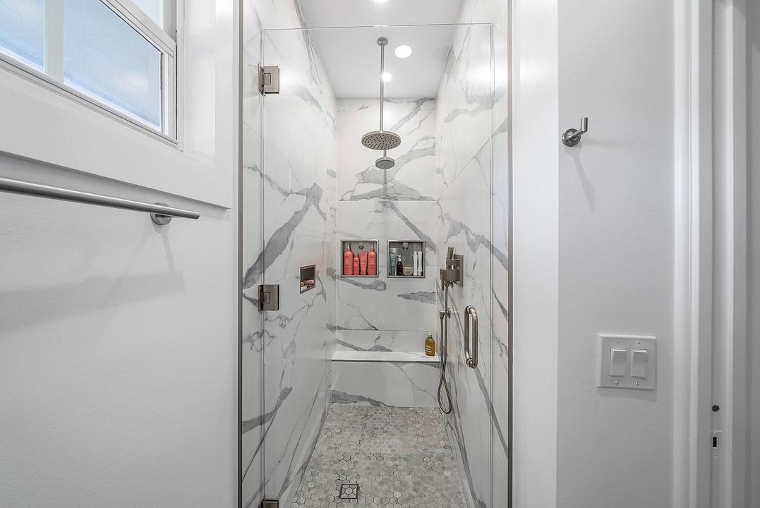 待售: $1,999,500 (4 贝兹, 3 浴室, 3105 平方英尺)