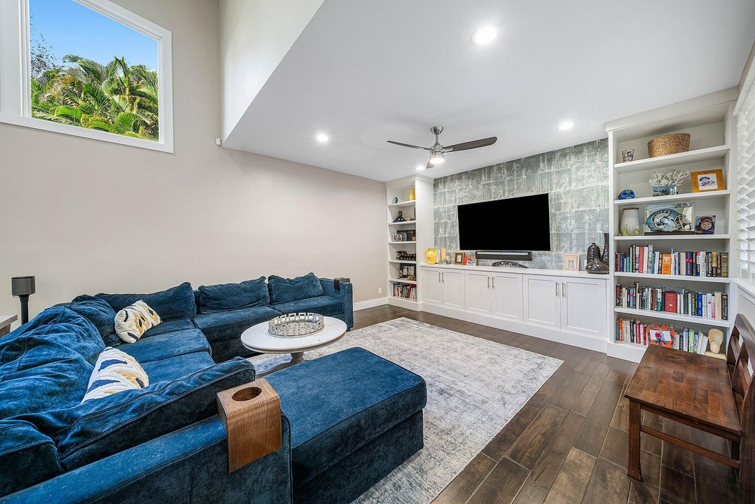 待售: $1,999,500 (4 贝兹, 3 浴室, 3105 平方英尺)