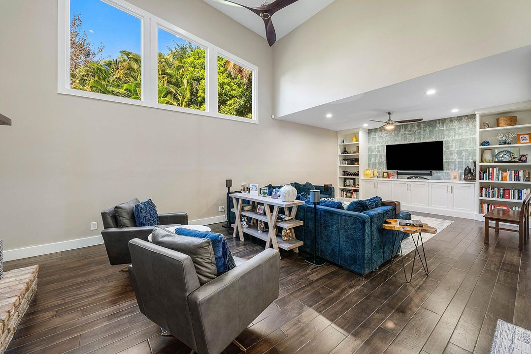 待售: $1,999,500 (4 贝兹, 3 浴室, 3105 平方英尺)