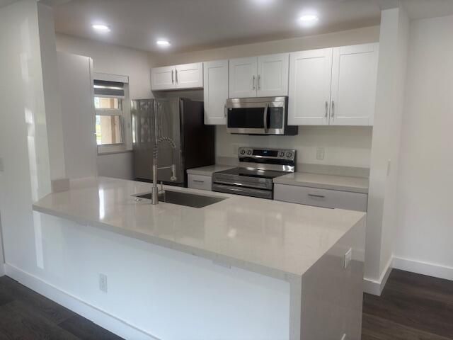 For Sale: $255,000 (2 beds, 2 baths, 1175 Square Feet)