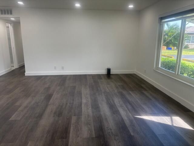 For Sale: $255,000 (2 beds, 2 baths, 1175 Square Feet)