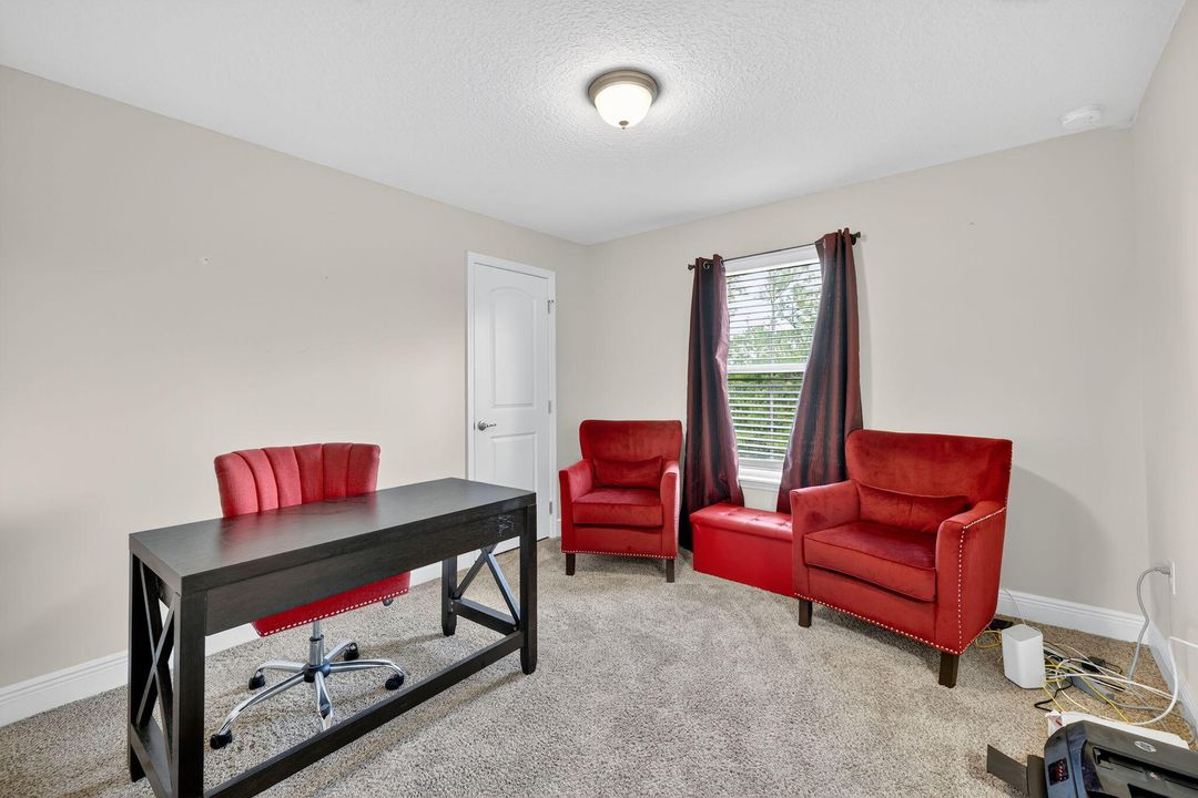 Active With Contract: $484,800 (5 beds, 3 baths, 2701 Square Feet)