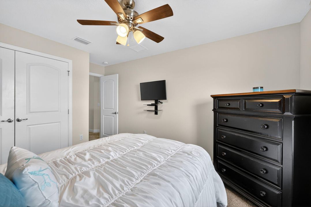 Active With Contract: $484,800 (5 beds, 3 baths, 2701 Square Feet)