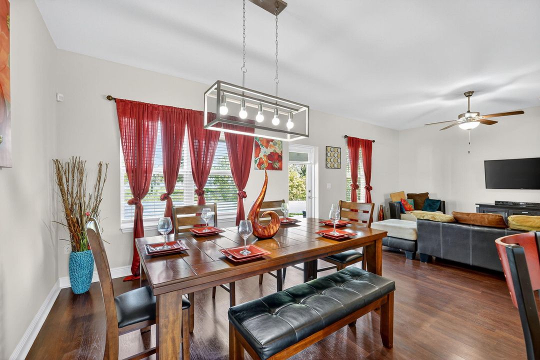 Active With Contract: $484,800 (5 beds, 3 baths, 2701 Square Feet)