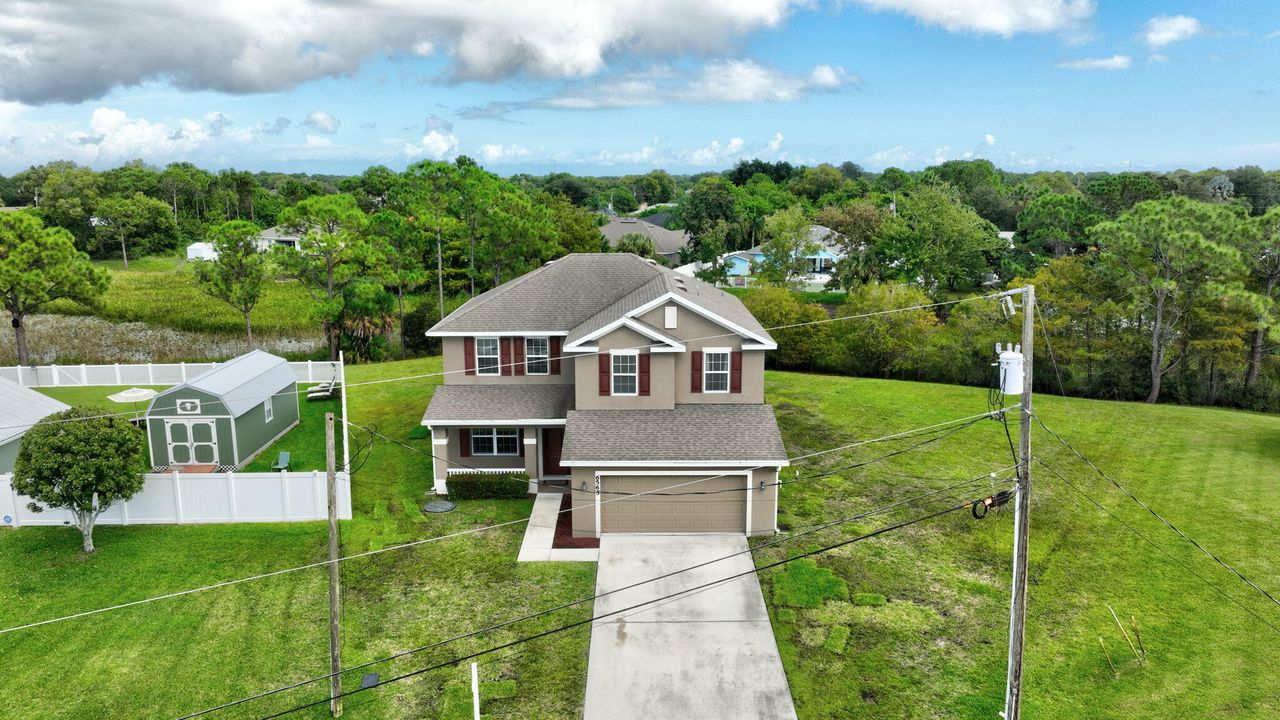 Active With Contract: $484,800 (5 beds, 3 baths, 2701 Square Feet)