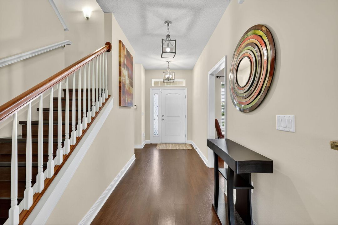 Active With Contract: $484,800 (5 beds, 3 baths, 2701 Square Feet)