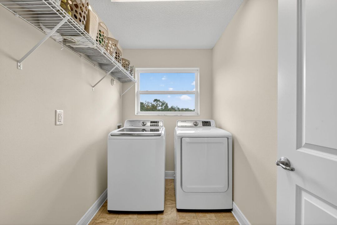 Active With Contract: $484,800 (5 beds, 3 baths, 2701 Square Feet)