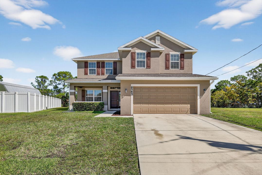 Active With Contract: $484,800 (5 beds, 3 baths, 2701 Square Feet)