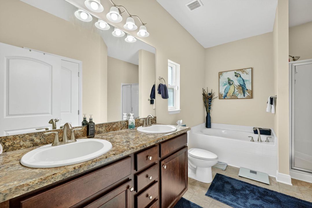 Active With Contract: $484,800 (5 beds, 3 baths, 2701 Square Feet)