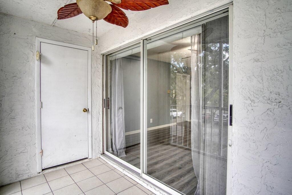 出租: $1,850 (2 贝兹, 2 浴室, 1018 平方英尺)