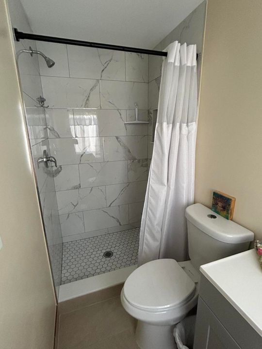 待售: $59,900 (2 贝兹, 2 浴室, 840 平方英尺)