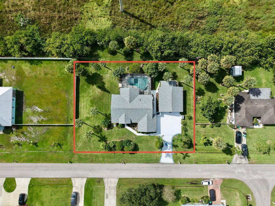 For Sale: $550,000 (3 beds, 2 baths, 1618 Square Feet)