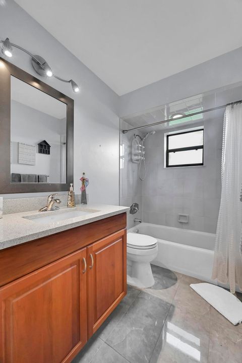 For Sale: $550,000 (3 beds, 2 baths, 1618 Square Feet)