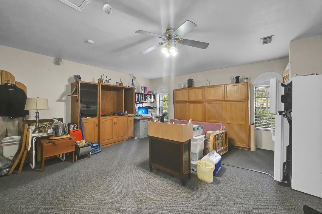 For Sale: $550,000 (3 beds, 2 baths, 1618 Square Feet)