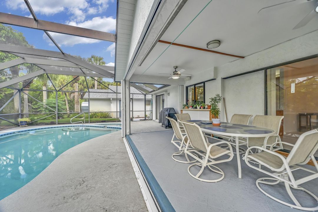 For Sale: $550,000 (3 beds, 2 baths, 1618 Square Feet)