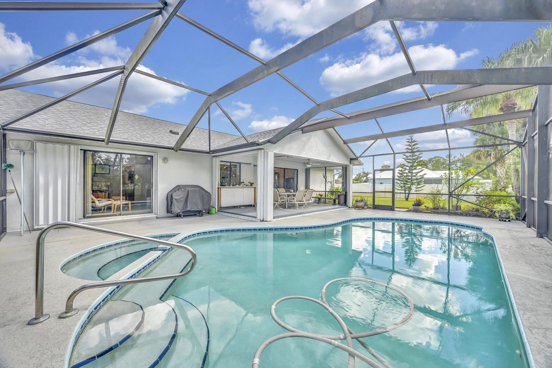 For Sale: $550,000 (3 beds, 2 baths, 1618 Square Feet)