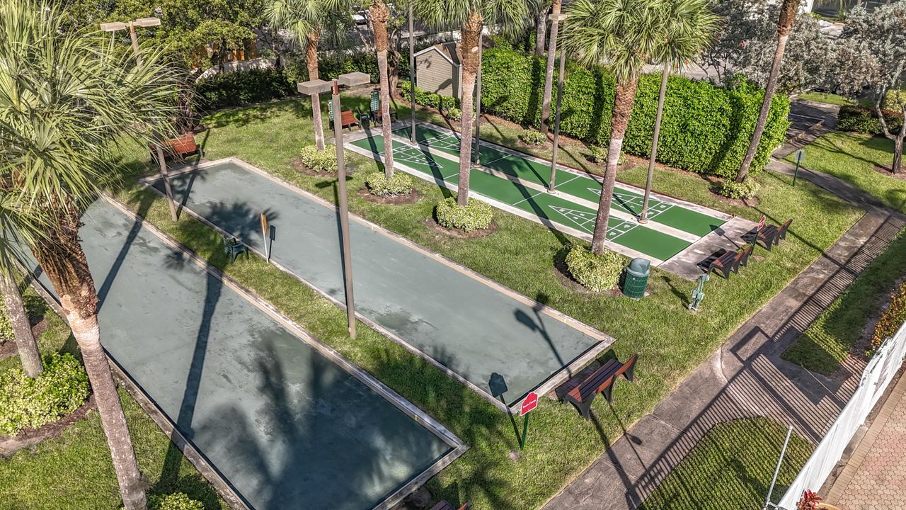 For Sale: $425,000 (2 beds, 2 baths, 1645 Square Feet)