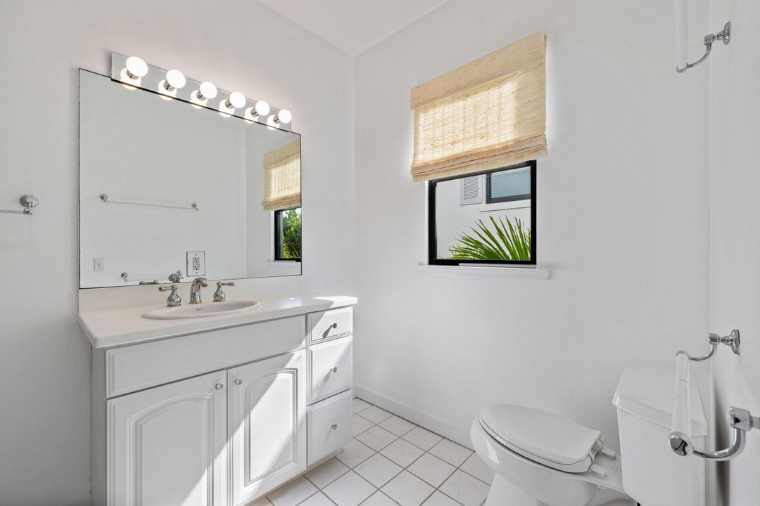 待售: $5,900,000 (6 贝兹, 4 浴室, 2984 平方英尺)