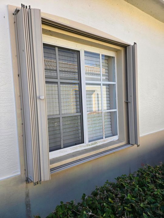 На продажу: $369,900 (3 спален, 2 ванн, 1314 Квадратных фут)