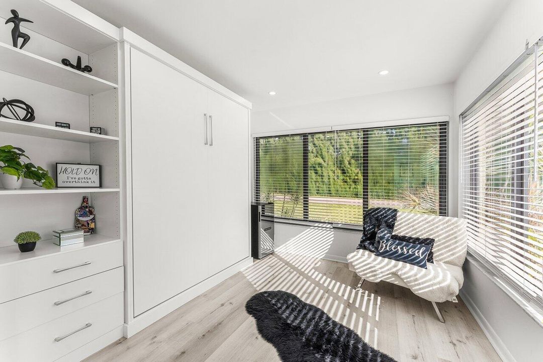 For Sale: $284,900 (2 beds, 2 baths, 1186 Square Feet)