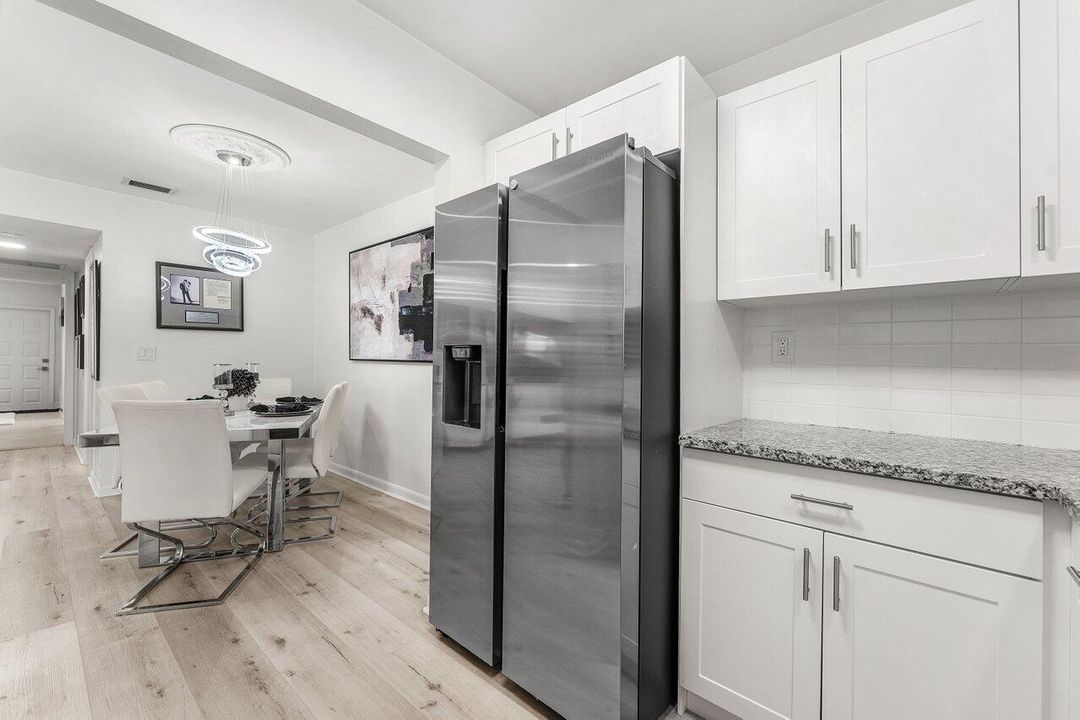 For Sale: $284,900 (2 beds, 2 baths, 1186 Square Feet)