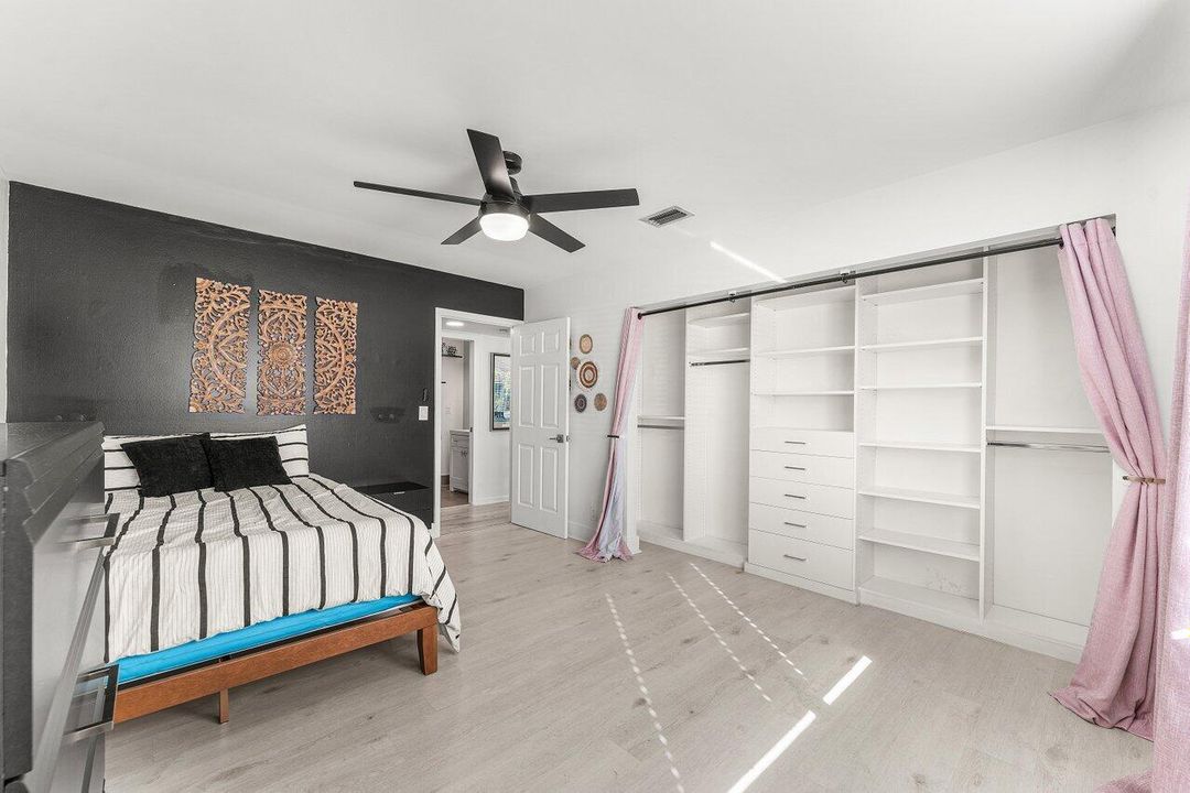 For Sale: $284,900 (2 beds, 2 baths, 1186 Square Feet)