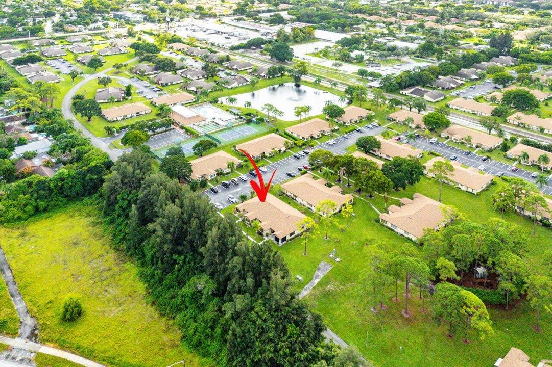 For Sale: $284,900 (2 beds, 2 baths, 1186 Square Feet)