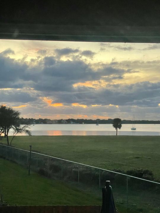 Active With Contract: $785,000 (3 beds, 3 baths, 1895 Square Feet)