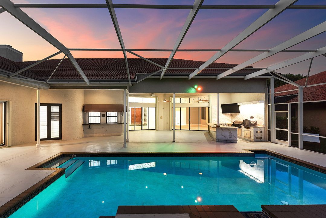 待售: $1,200,000 (5 贝兹, 3 浴室, 3319 平方英尺)