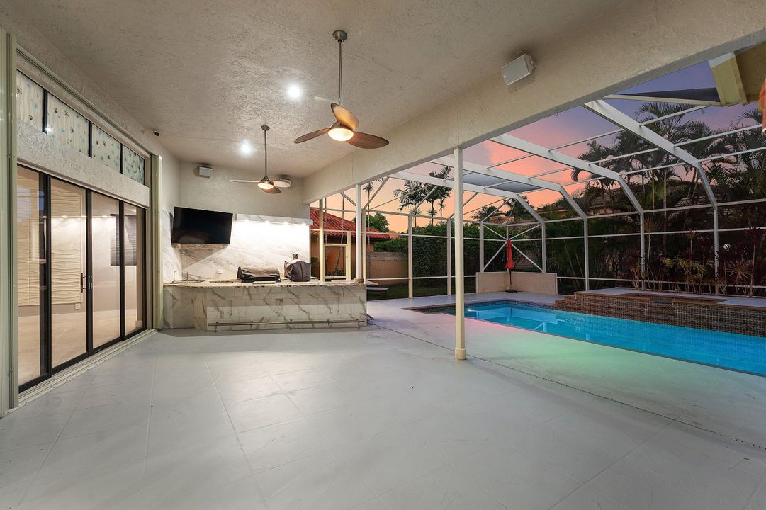 待售: $1,200,000 (5 贝兹, 3 浴室, 3319 平方英尺)