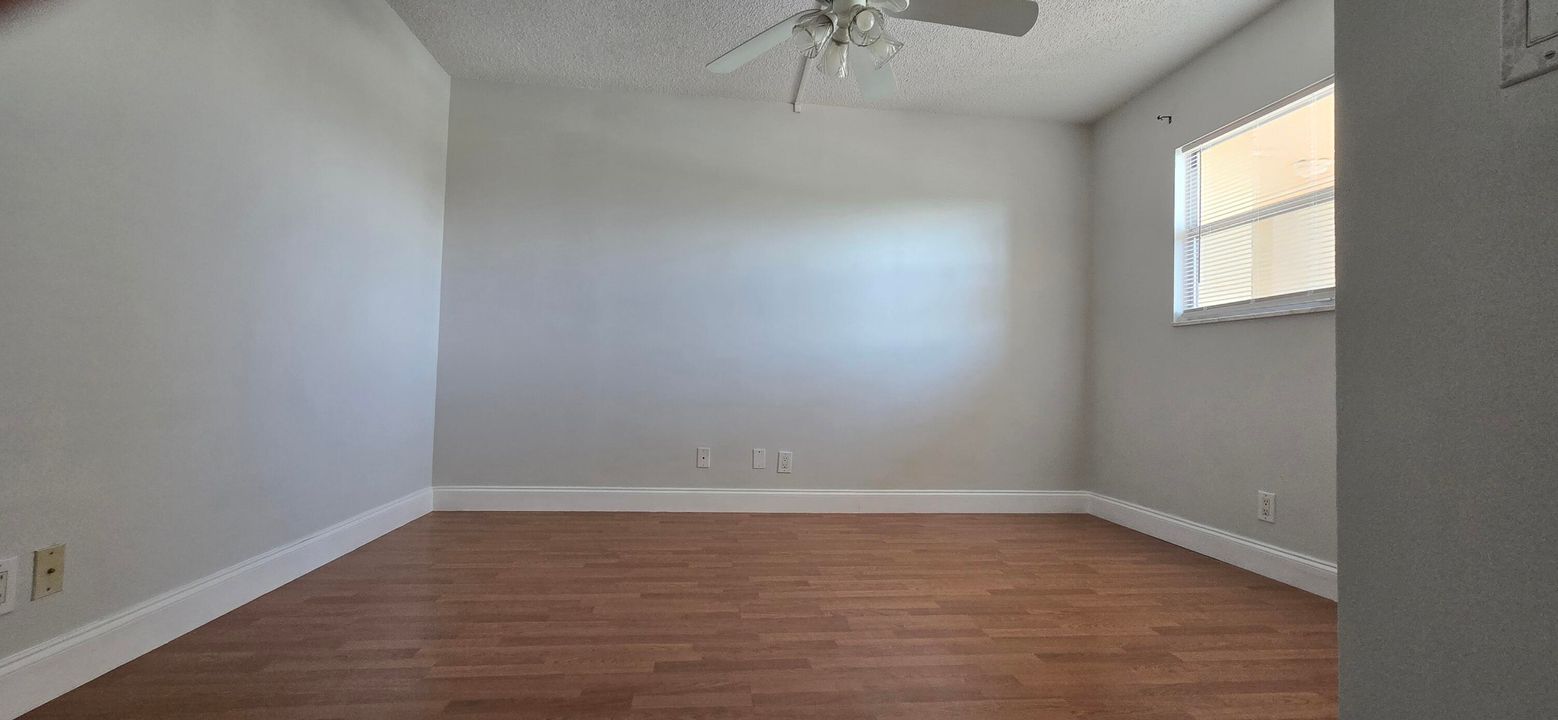 For Rent: $1,600 (2 beds, 2 baths, 1103 Square Feet)