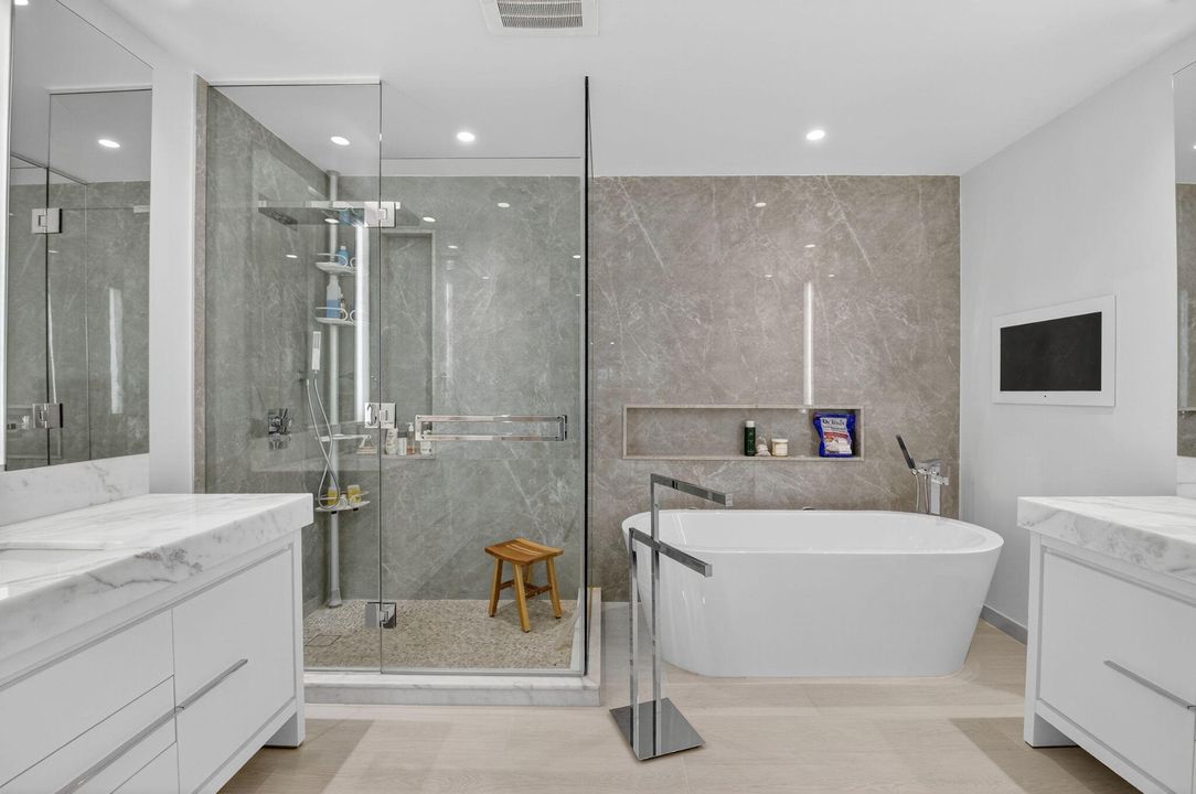 En Renta: $18,000 (2 camas, 3 baños, 1800 Pies cuadrados)